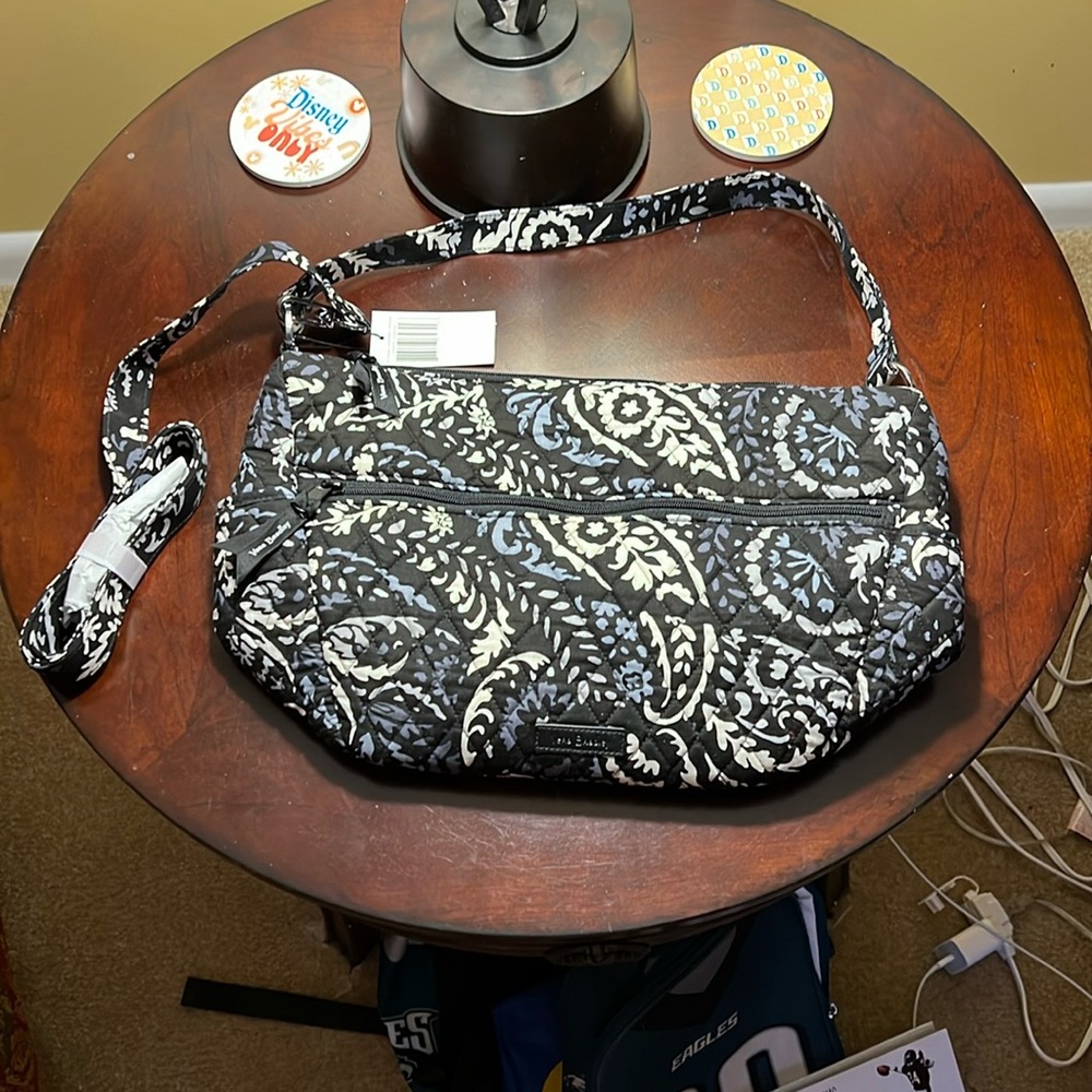 Vera Bradley Go Ahead Convertible Crossbody, paisley noi, NWT